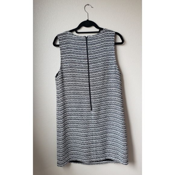 Alice + Olivia Clyde Black & White Sheath Dress - Picture 5 of 9